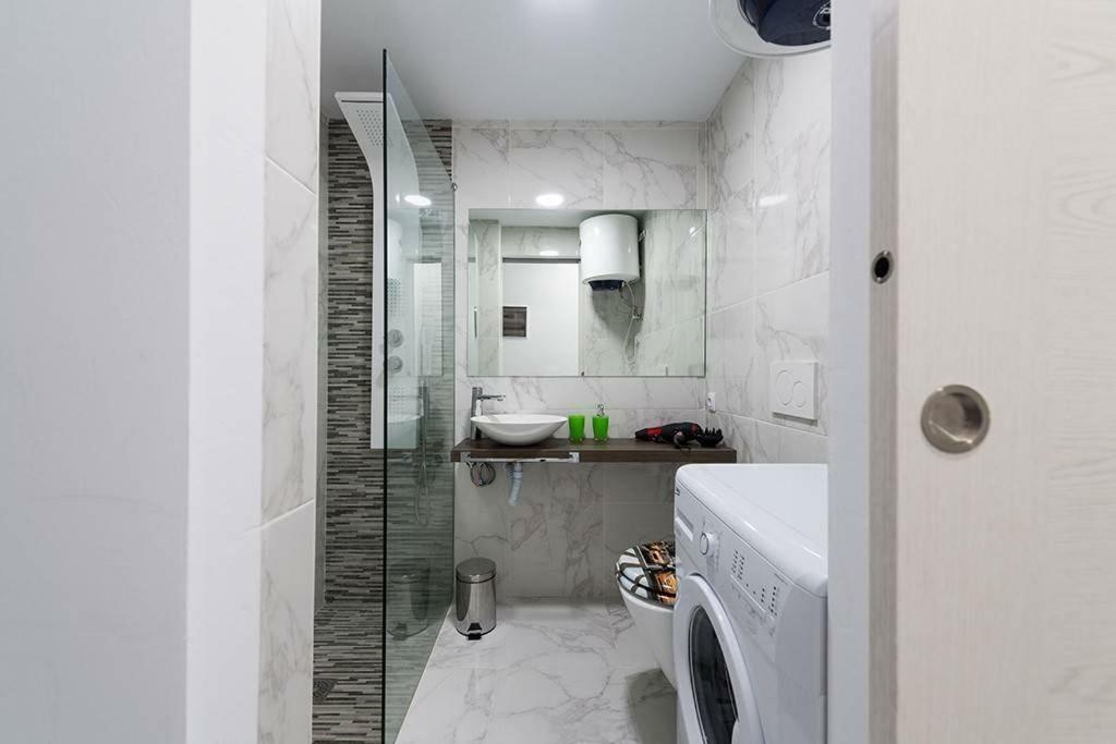 5 Min Walk From Yumbo 208 Διαμέρισμα Πλάγια ντελ Ινγκλές Εξωτερικό φωτογραφία